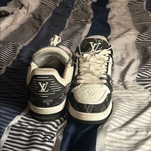 Louis Vuitton Trainer Sneakers Authentic(without box)